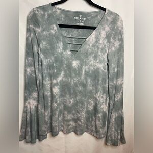 Soft & Sexy Women Long Bell Sleeve Viscose Tie Dye Shirt Top Size Small Y031